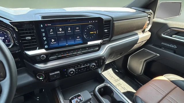 Used 2025 Beige Chevrolet High Country image 25