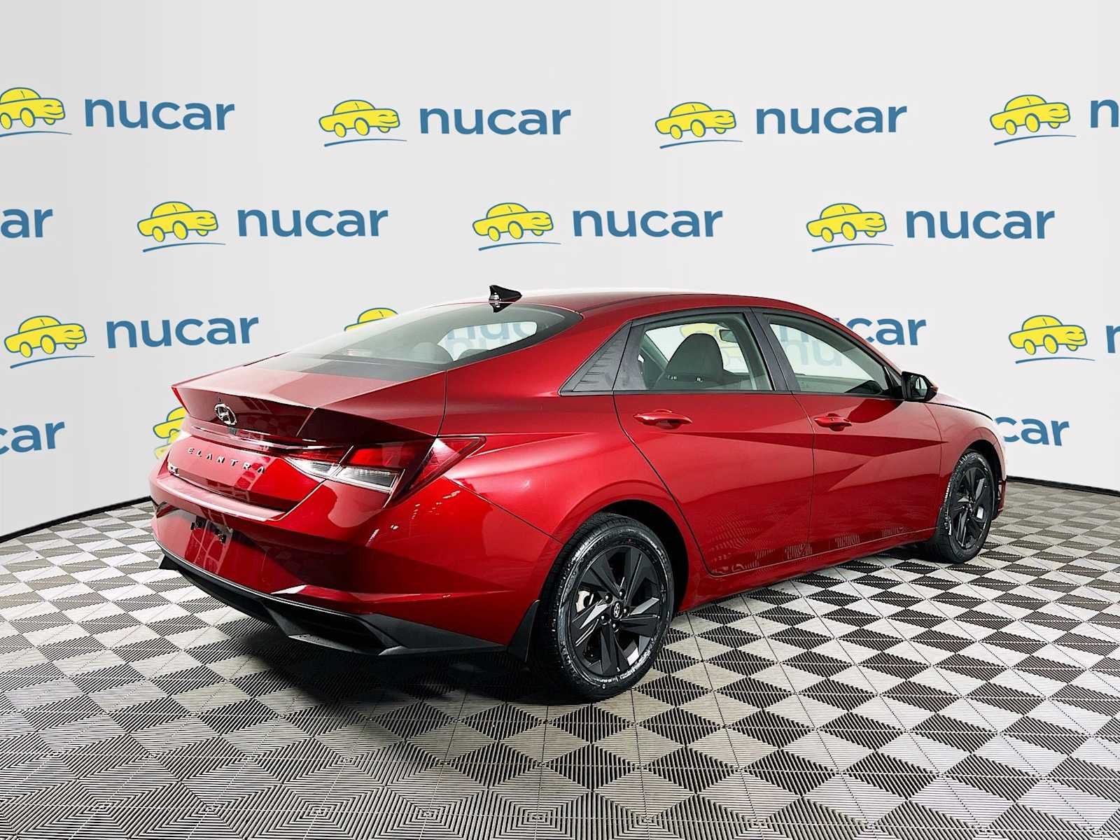 Used 2023 Ultimate Red Hyundai SEL image 7