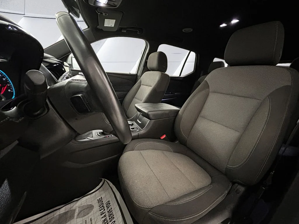 Used 2023 White Chevrolet LT image 8