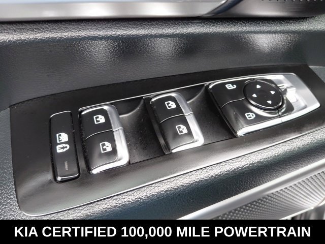 Used 2025 Black Kia S image 20