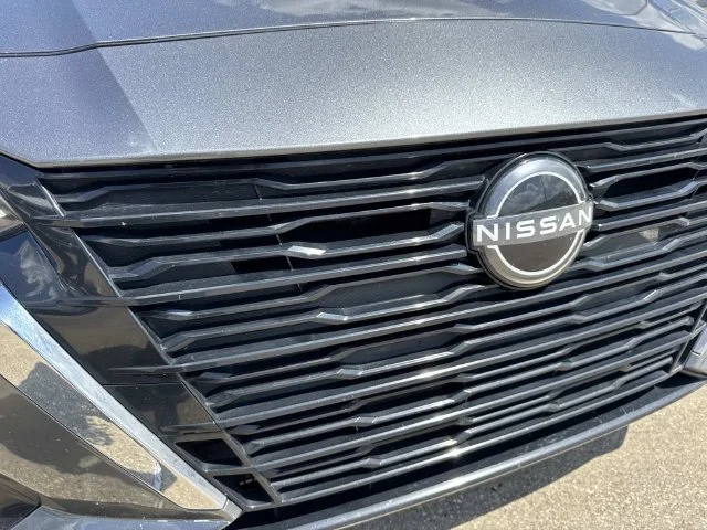 Used 2025 Gray Nissan 2.5 SV image 4