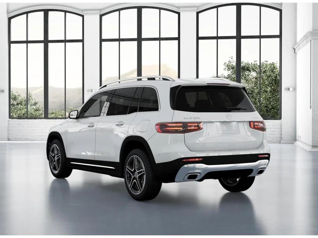 New 2026 White Mercedes-Benz GLB 250 image 28