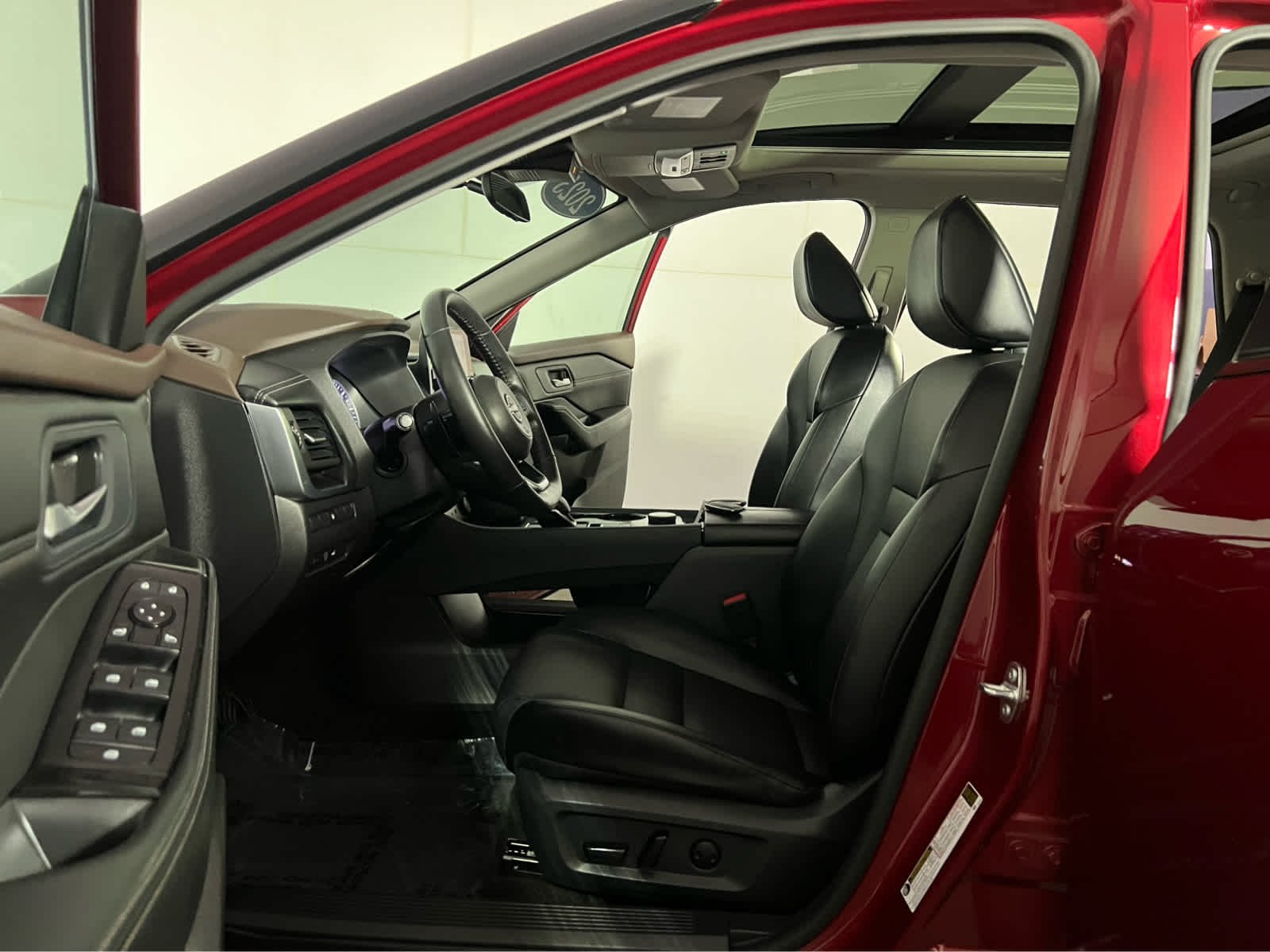 Used 2023 Scarlet Ember Tintcoat Nissan SV image 22