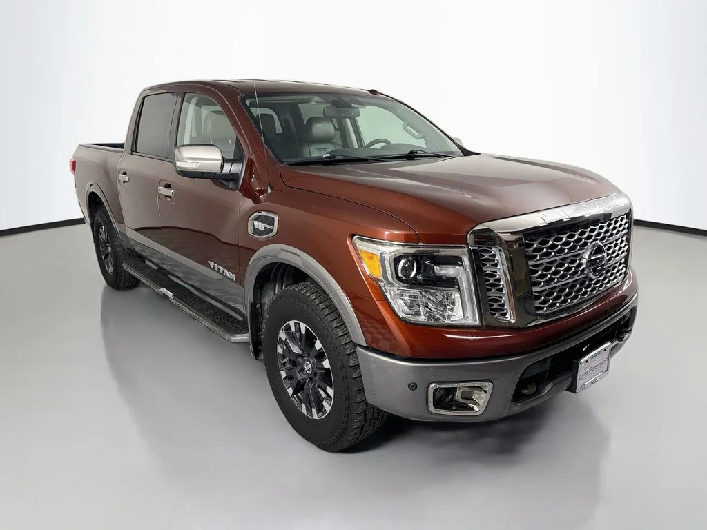 Used 2017 Copper Nissan Platinum Reserve image 7