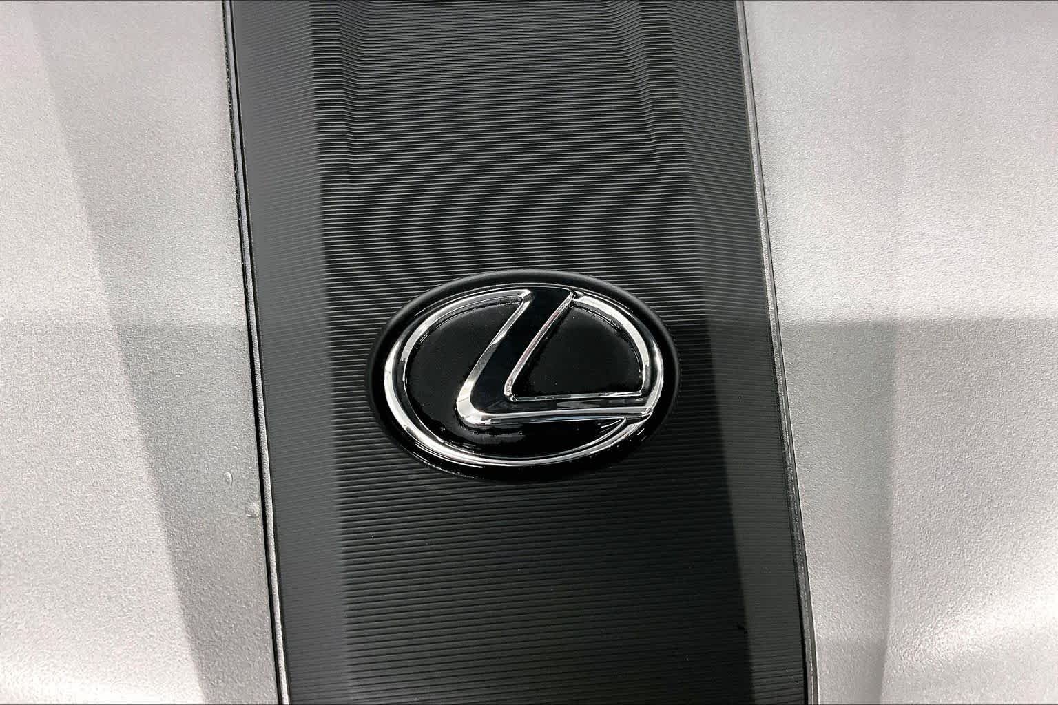 Certified Used 2025 Caviar Lexus  image 33