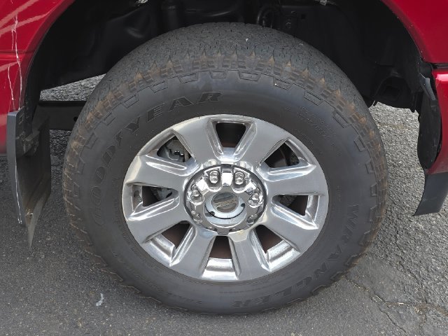 Used 2019 Race Red Ford Platinum image 9