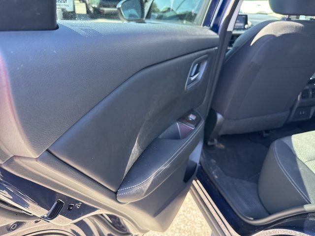 Used 2024 Blue Nissan SV image 16