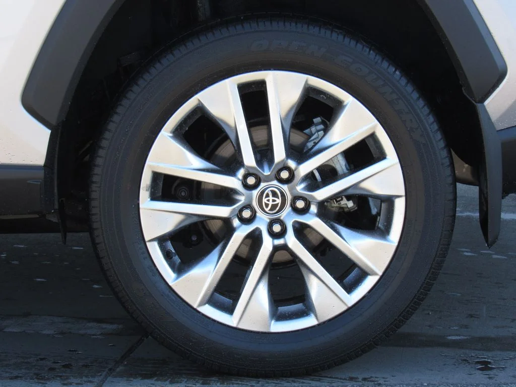 Certified Used 2023 Silver Sky Metallic Toyota XLE Premium image 37