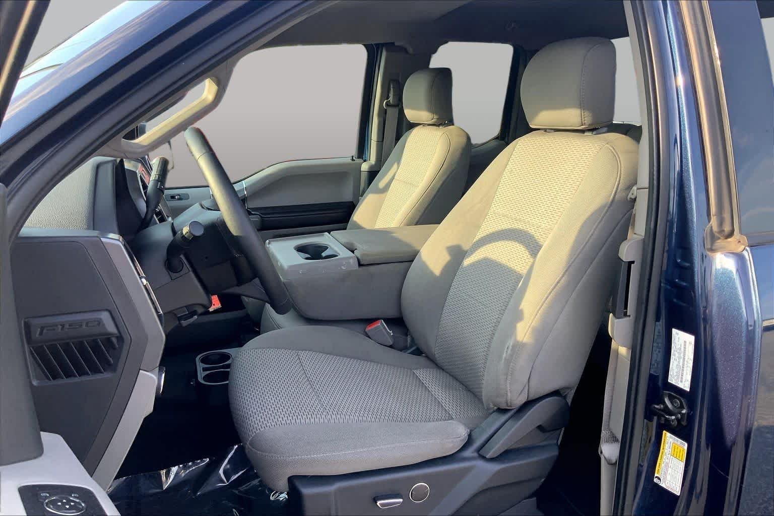 Used 2018 Blue Jeans Metallic Ford XLT image 7