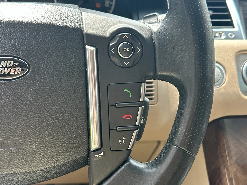 Used 2013 Fuji White Land Rover HSE LUX image 18