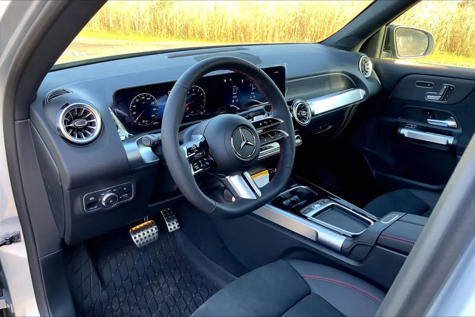 New 2026 Cirrus Silver Metallic Mercedes-Benz GLB 250 image 8