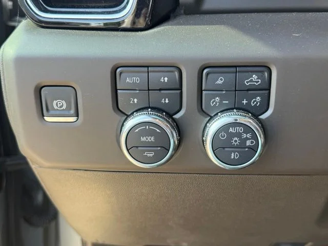 Used 2025 Silver GMC Denali image 15