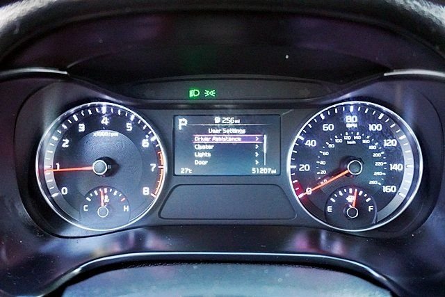 Used 2023 White Kia LX image 28