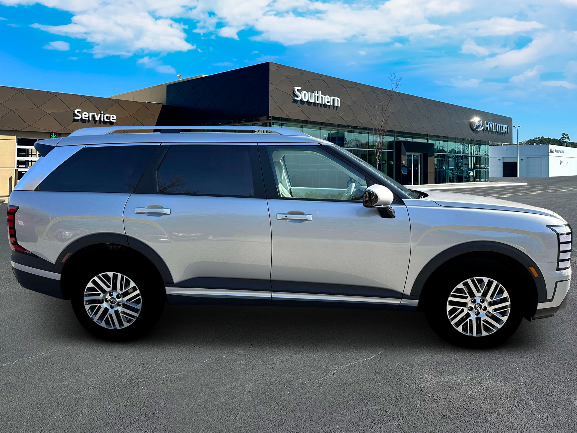 New 2026 Silver Hyundai SEL FWD image 9