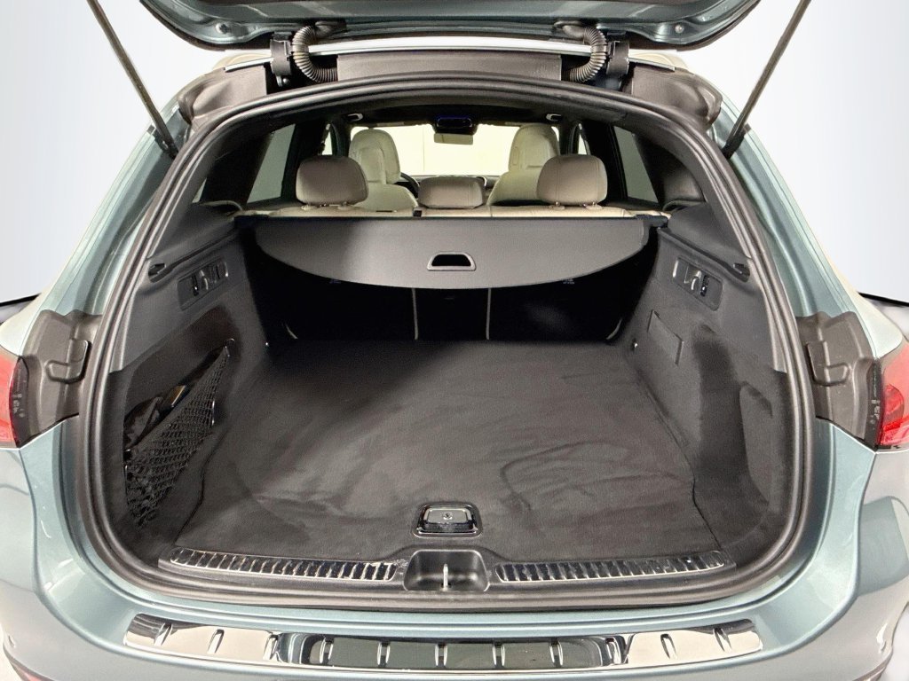 Certified Used 2026 Verde Silver Metallic Mercedes-Benz GLC 300 image 29