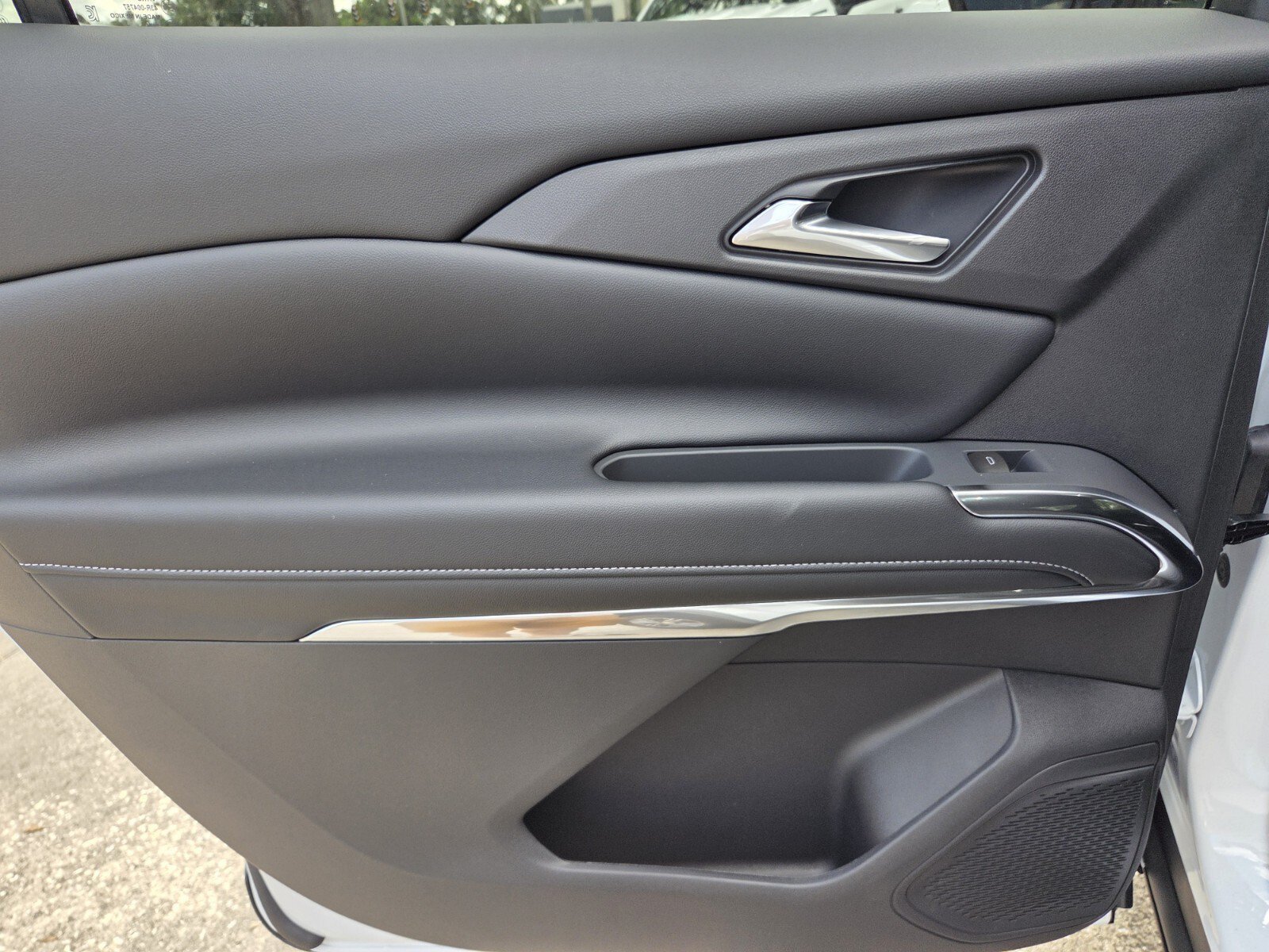 2027 Chevrolet Traverse LT - Photo 22