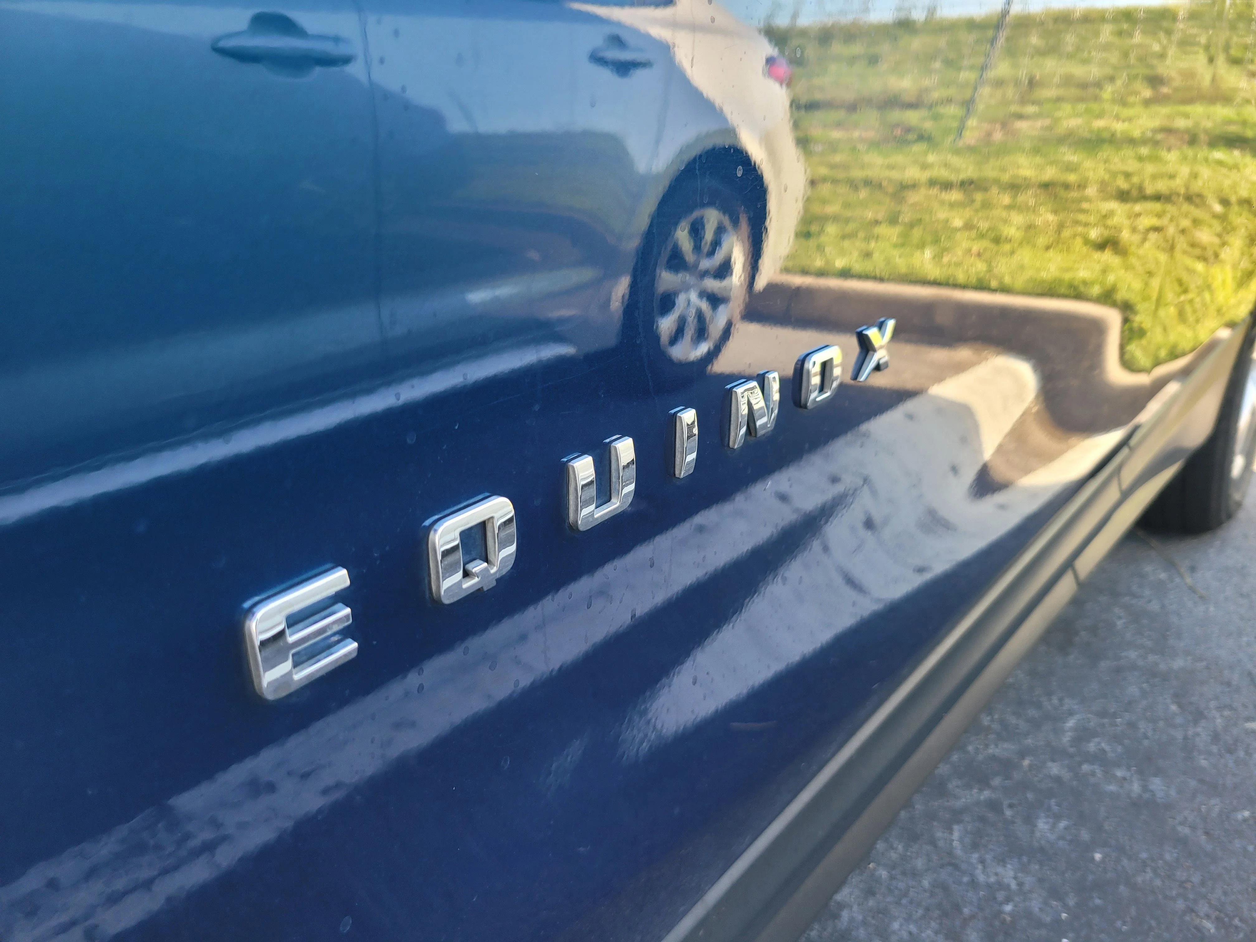 Used 2020 Pacific Blue Metallic Chevrolet Premier image 8