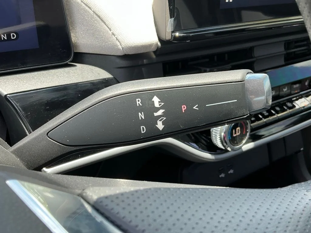 Used 2025  Honda EX image 36