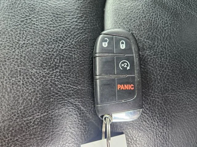 Used 2016 Blue Jeep Limited image 29