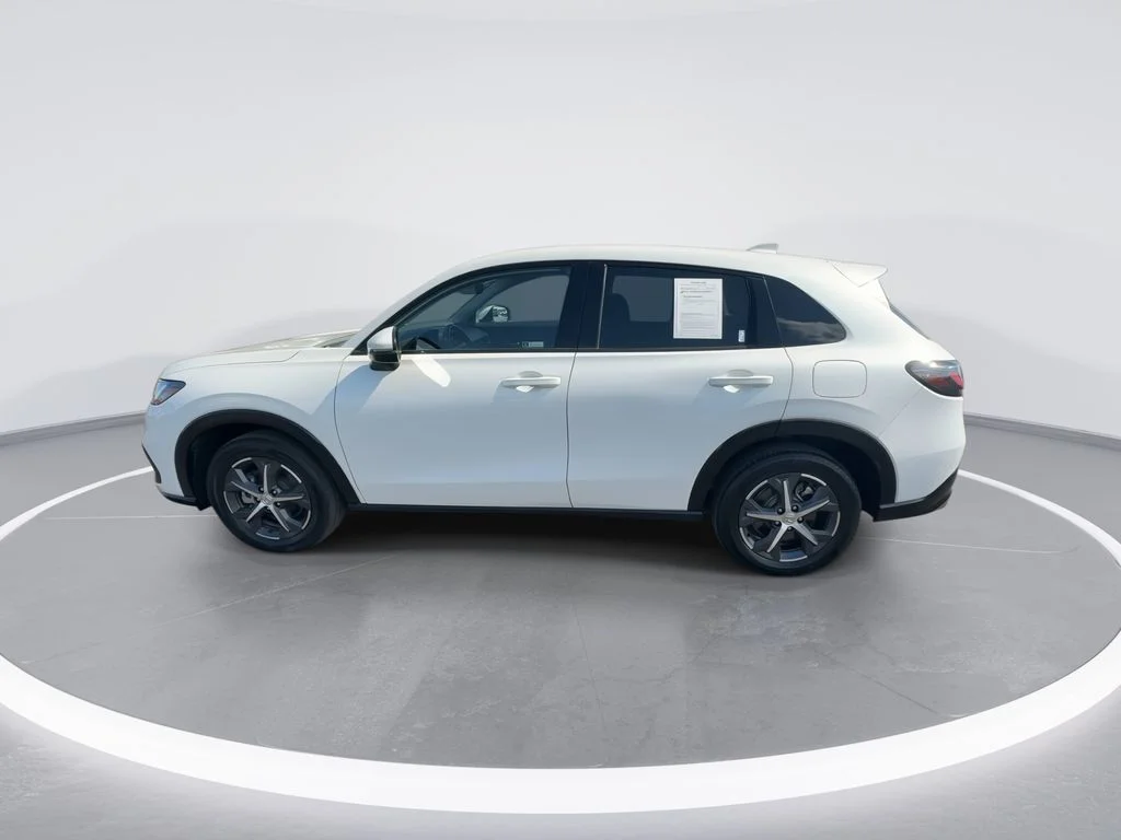 Used 2023 White Honda EX-L image 5