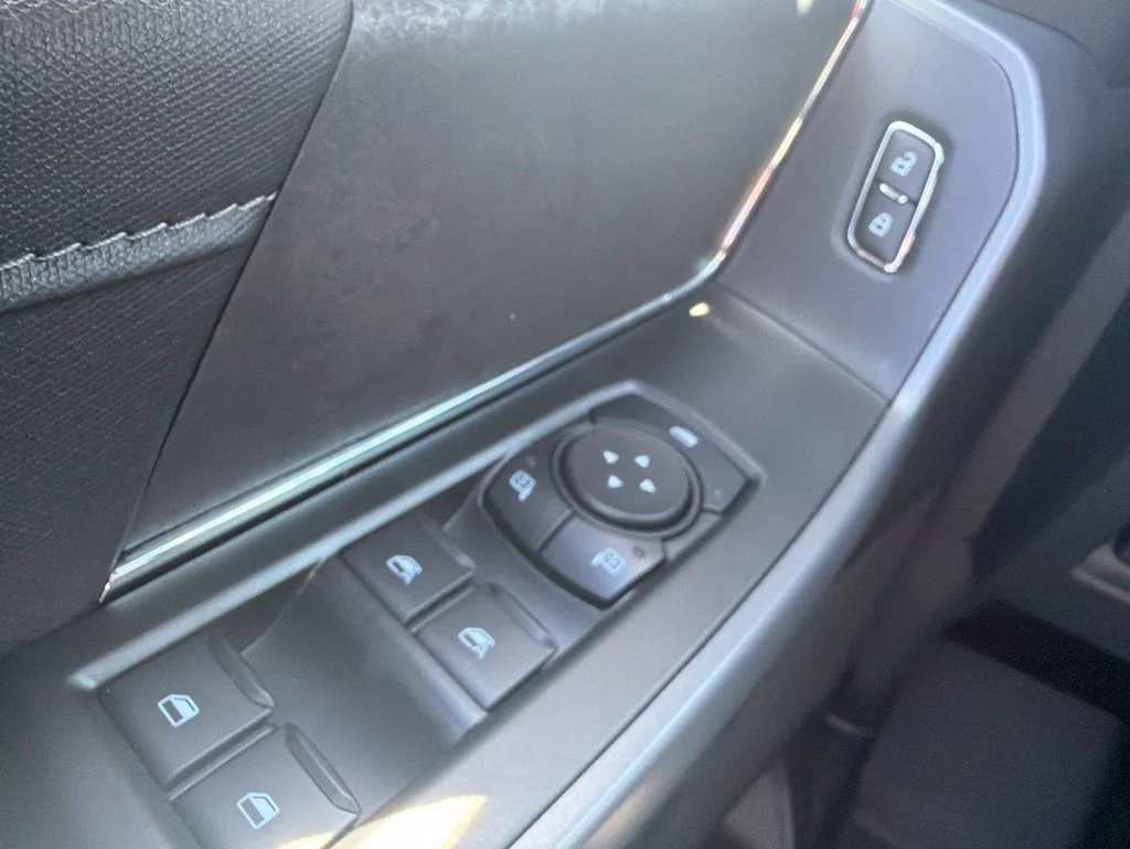 New 2026 Agate Black Metallic Ford XLT image 28