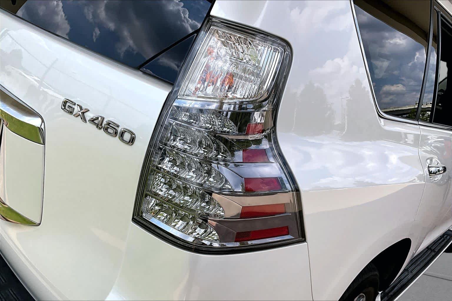 Used 2023 Eminent White Pearl Lexus Luxury image 26