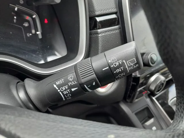 Used 2020  Honda EX image 17