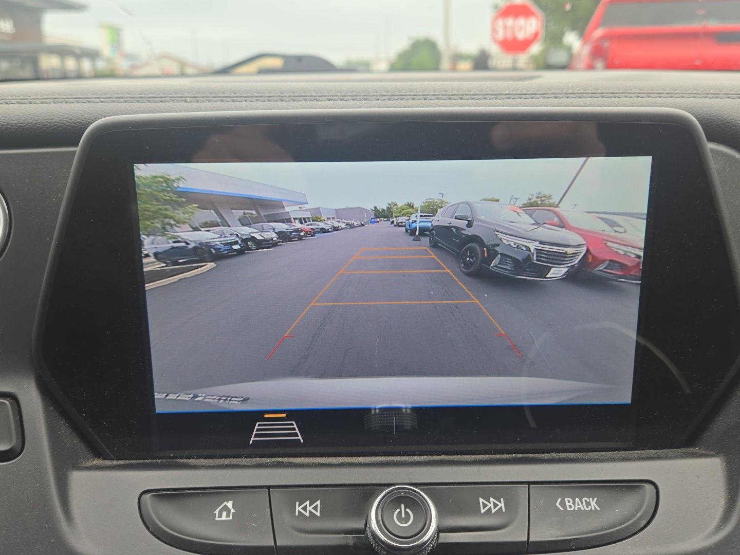 Used 2020 SILVER ICE METALLIC Chevrolet LT image 4