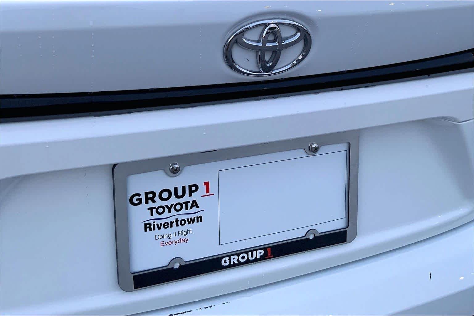 Used 2024 Ice Cap Toyota LE image 9