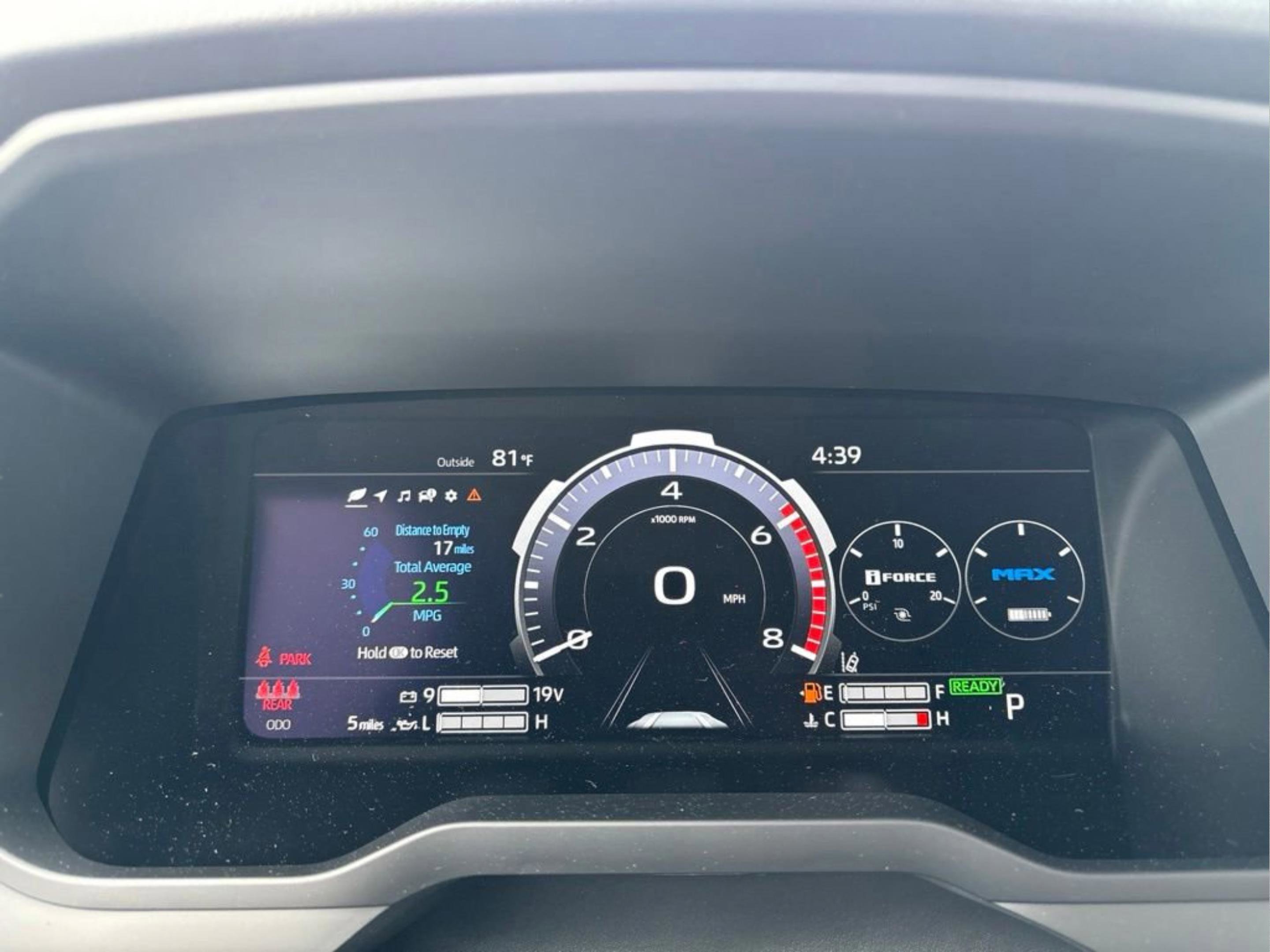 2026 Toyota Tundra Limited - Photo 15