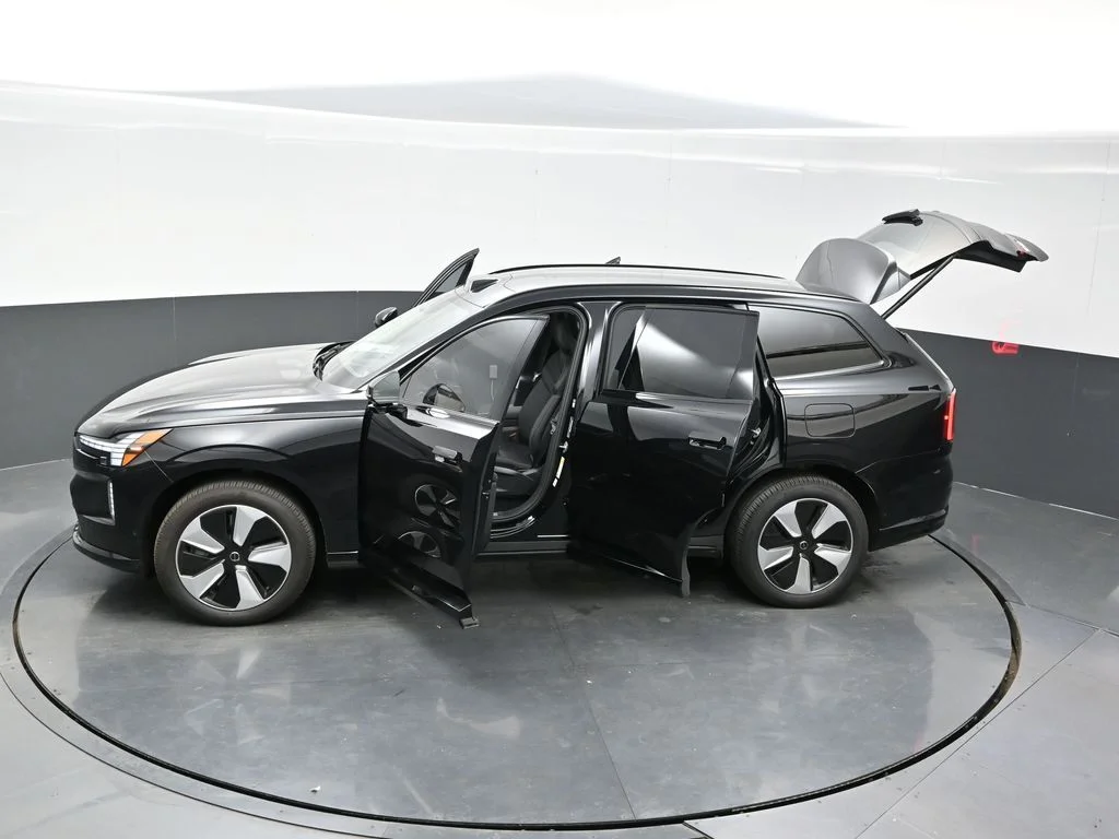 2025 Volvo EX90 Plus - Photo 56
