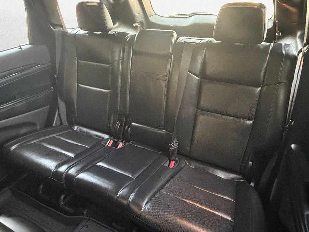 Used 2019 Red Jeep Limited image 9