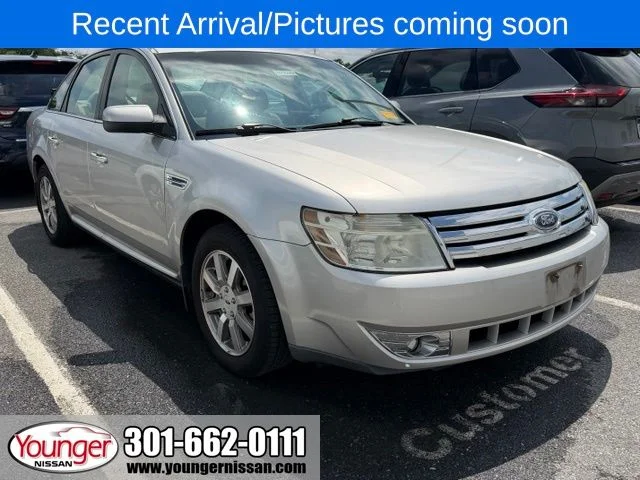 Used 2008 Silver Birch Clearcoat Metallic Ford SEL image 1