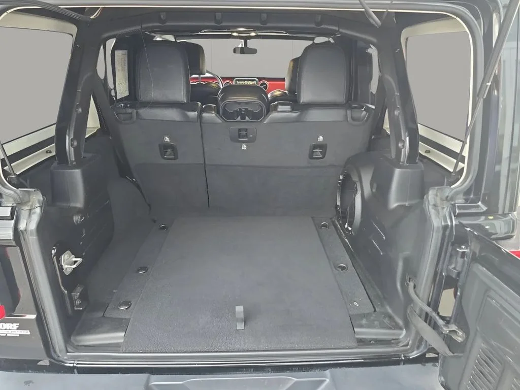 Used 2020 Black Clearcoat Jeep Rubicon image 27