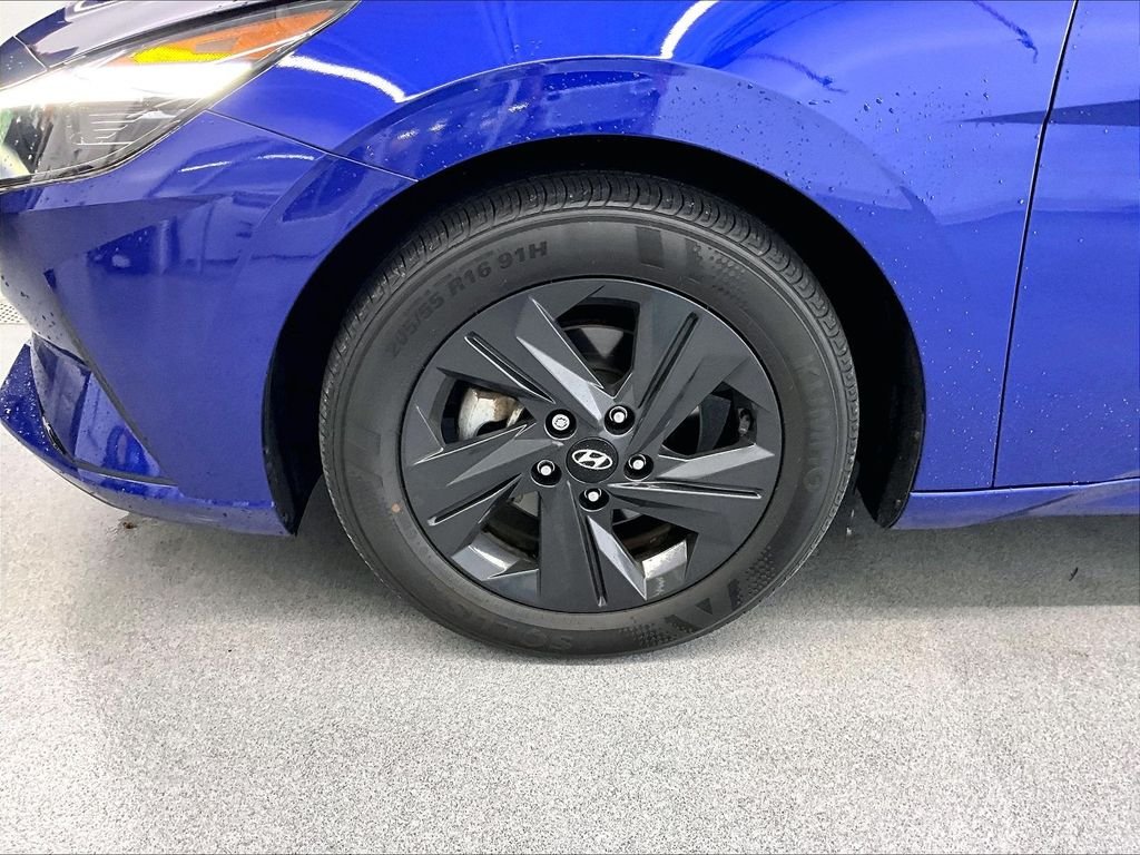 Used 2023 Intense Blue Hyundai SEL image 7
