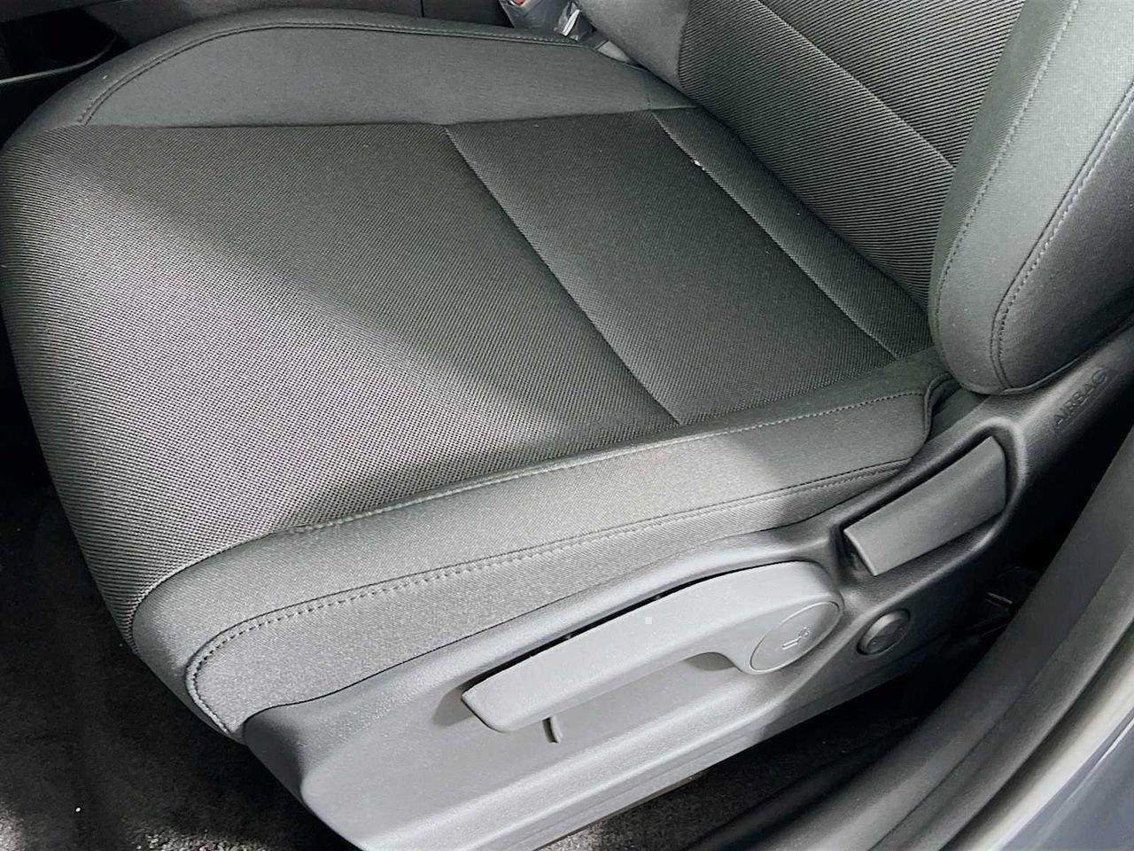 New 2026 Ecotronic Gray Hyundai SE image 17