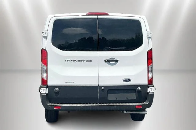 2025 Ford Transit Passenger Van XL - Photo 18