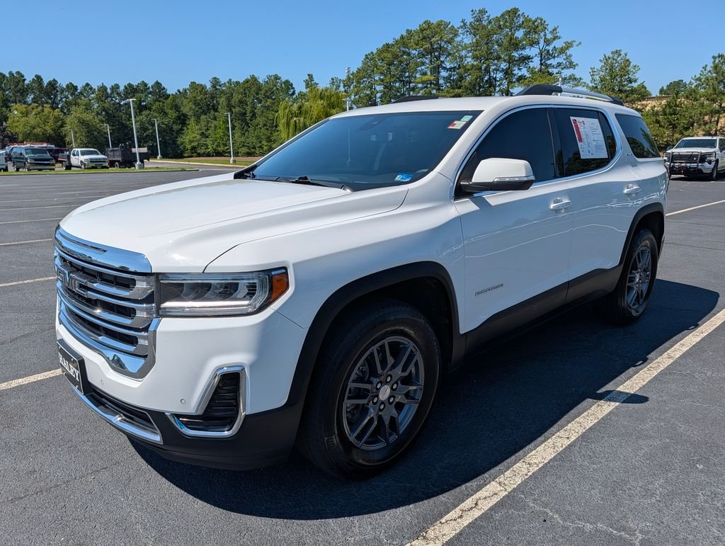 Used 2022 White GMC SLE image 28