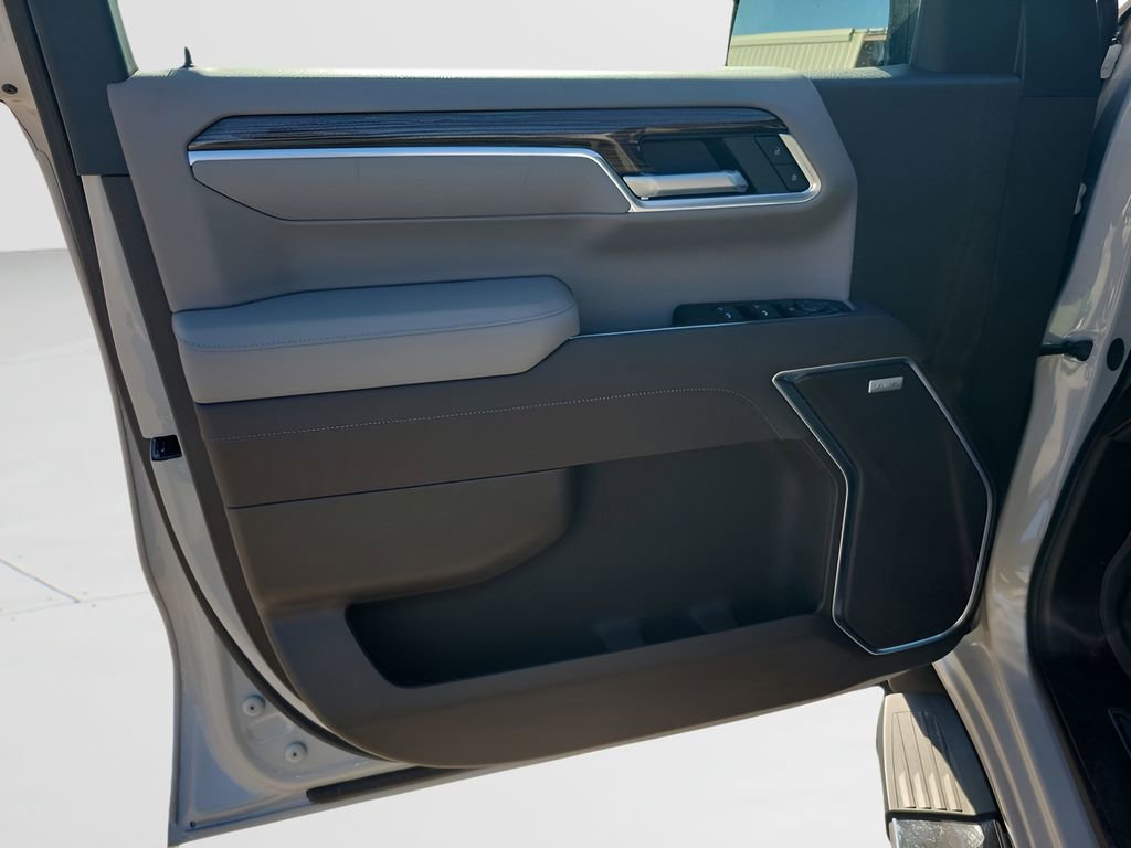 2026 Chevrolet Silverado 1500 RST - Photo 43