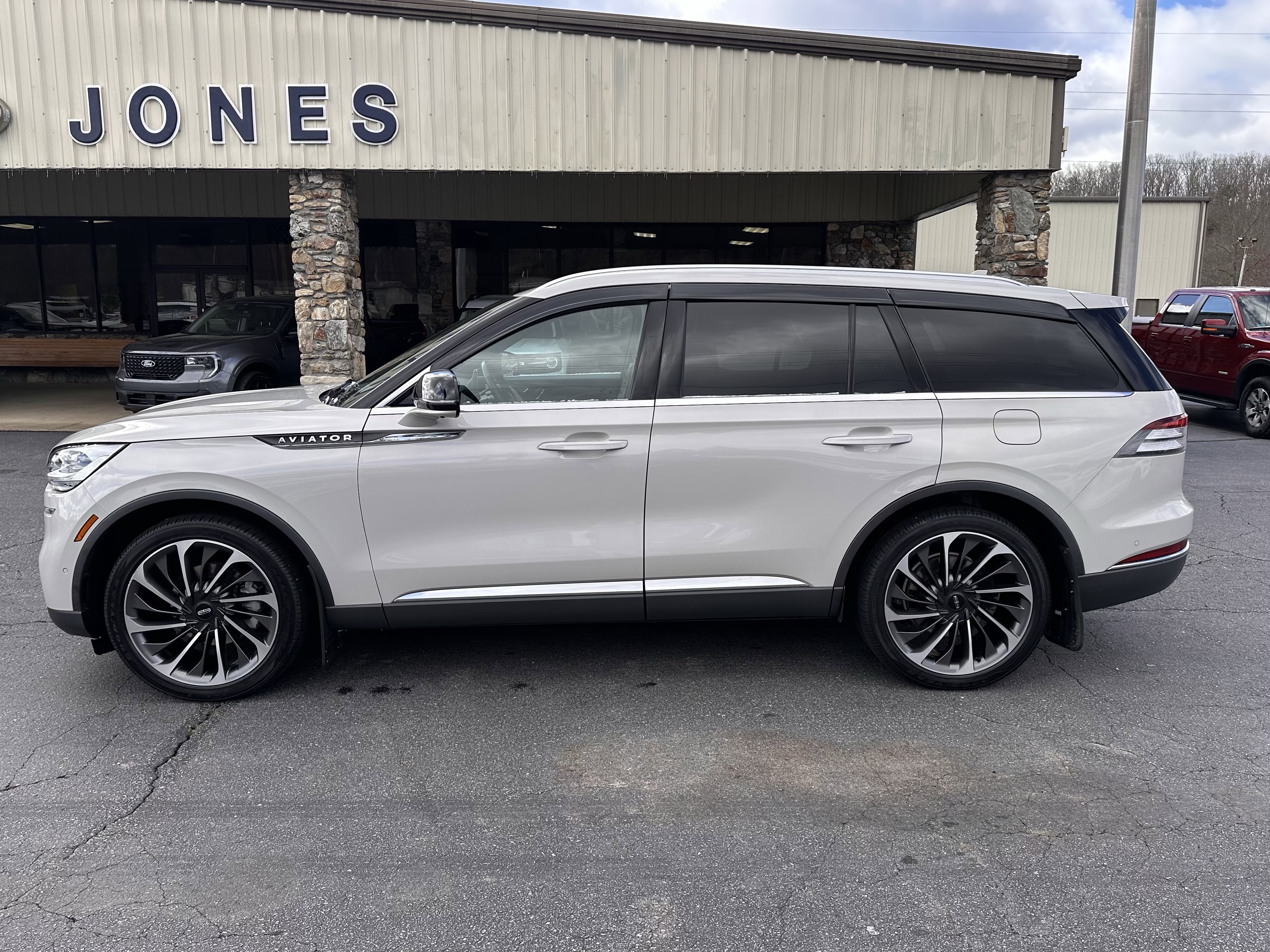 2020 Lincoln Aviator Reserve AWD's photo