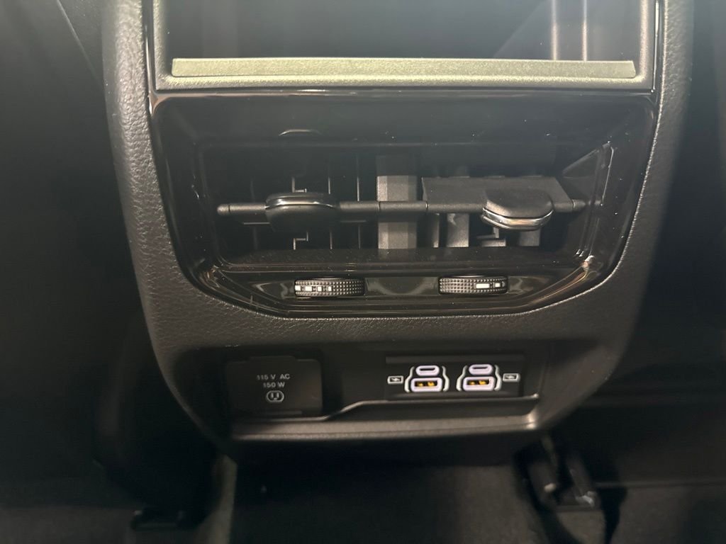 Used 2025 Gray Jeep Altitude X image 11