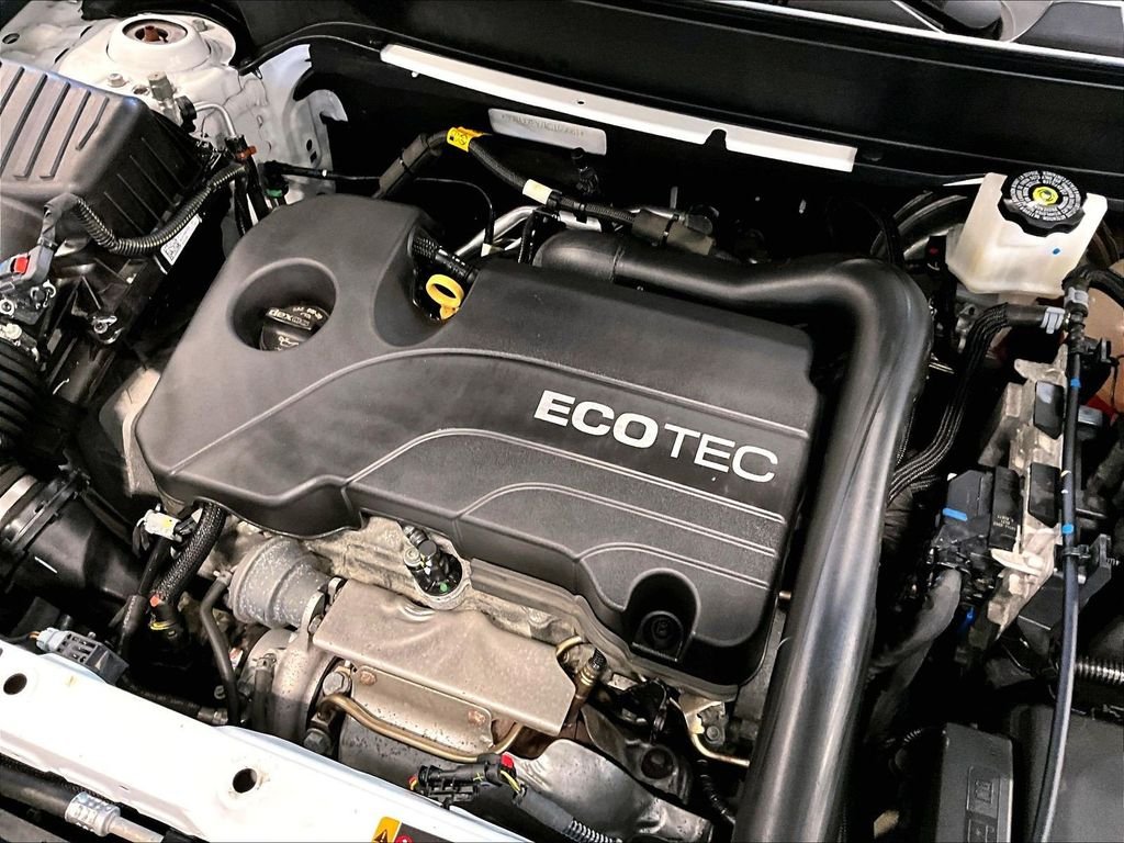 Used 2021 White Chevrolet Premier image 36