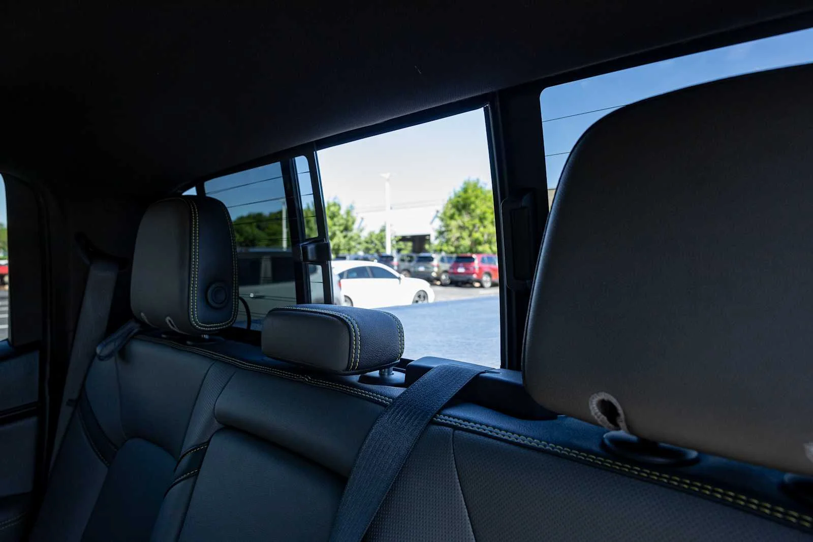 Used 2023 Summit White Chevrolet ZR2 image 32