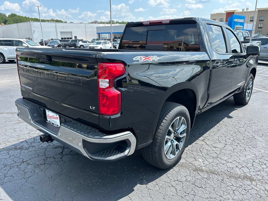 New 2026 Black Chevrolet LT image 5