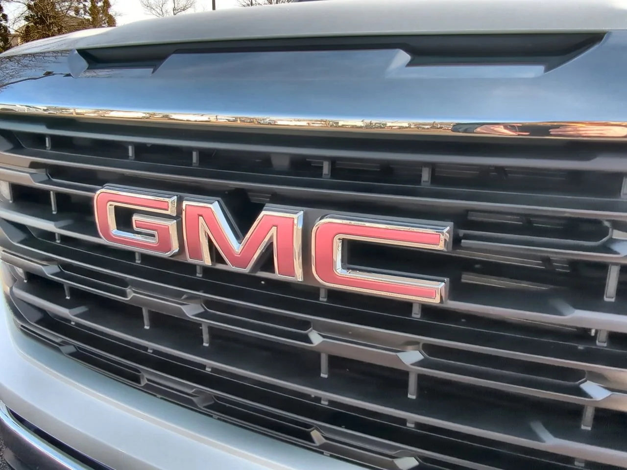 New 2026 Summit White GMC Pro image 28