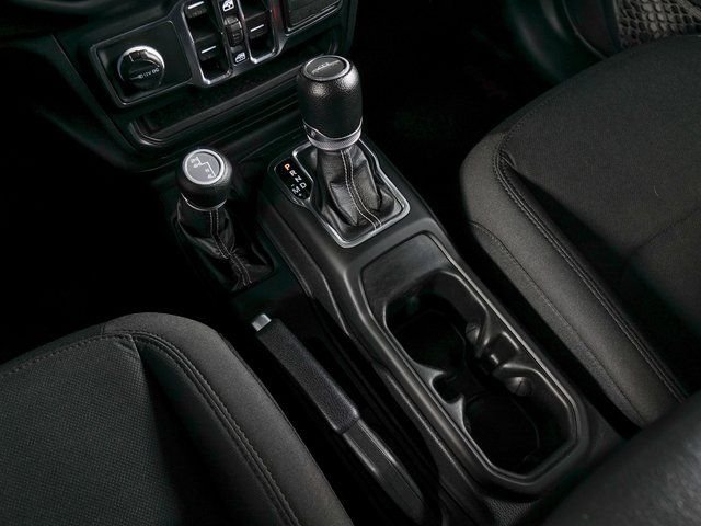 2021 Jeep Gladiator Overland - Photo 13
