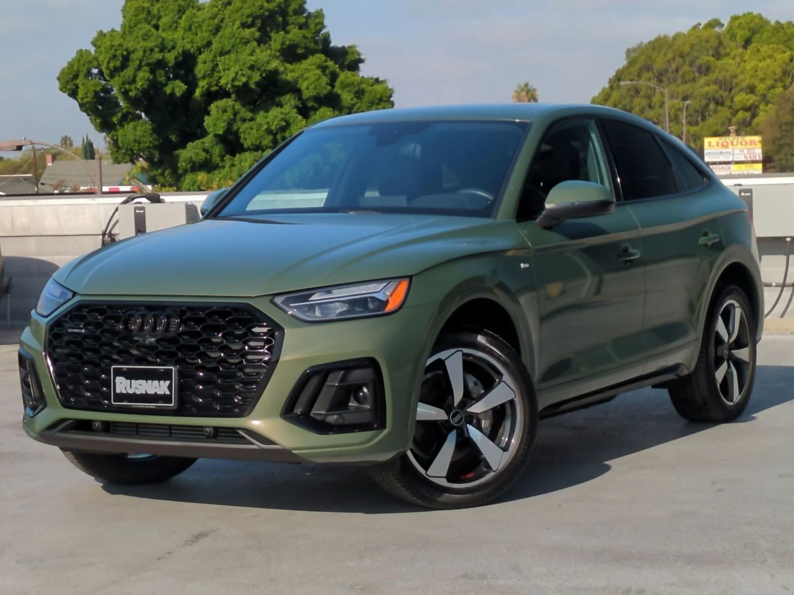 Used 2023 Green Audi 45 S line Premium image 3
