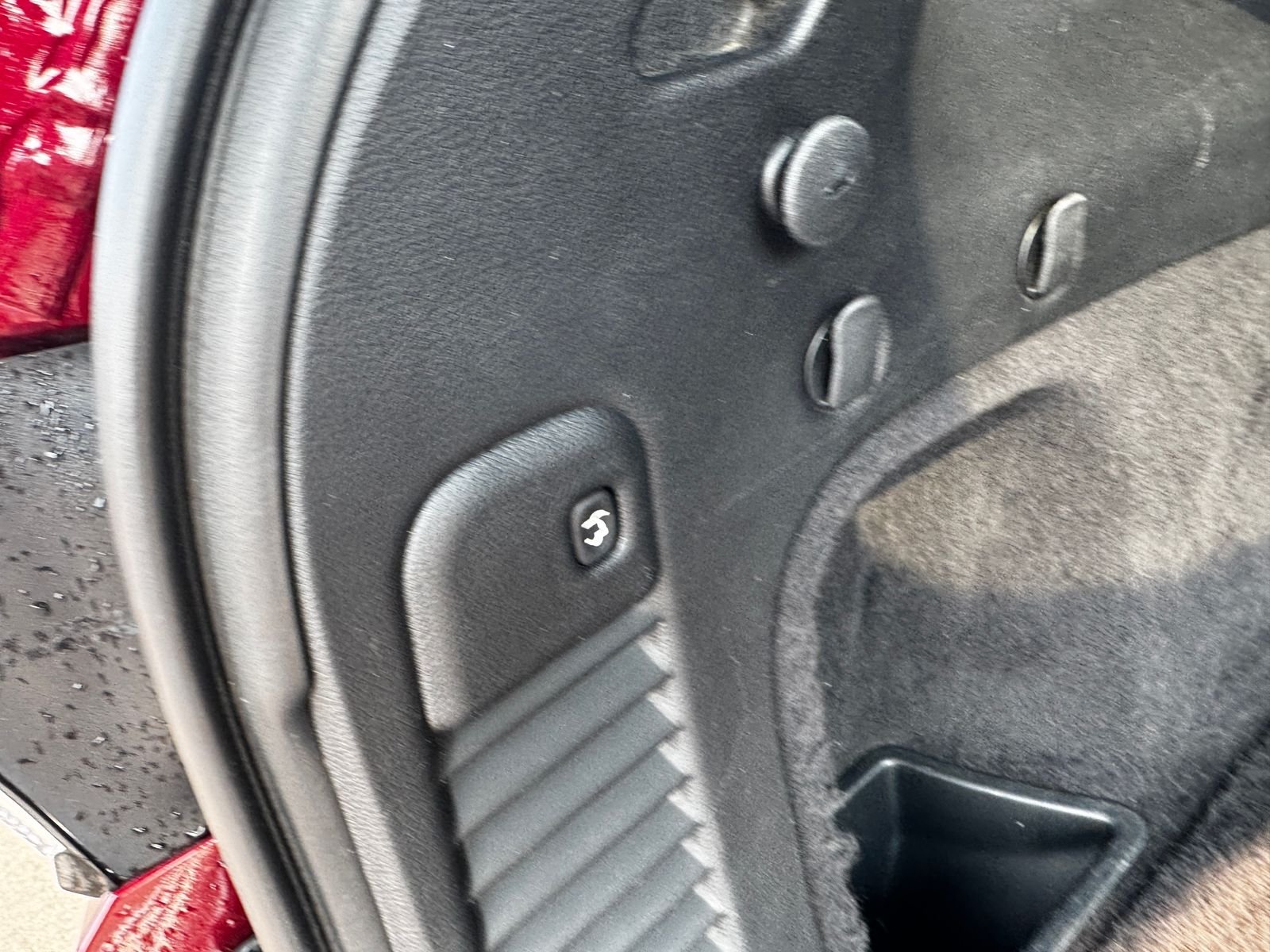 Used 2020 Velvet JEEP Altitude image 12