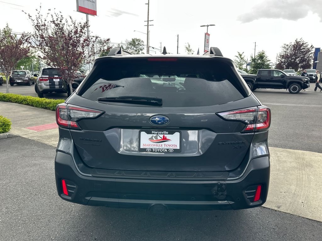 Used 2021 Gray Metallic Subaru Onyx Edition XT image 4