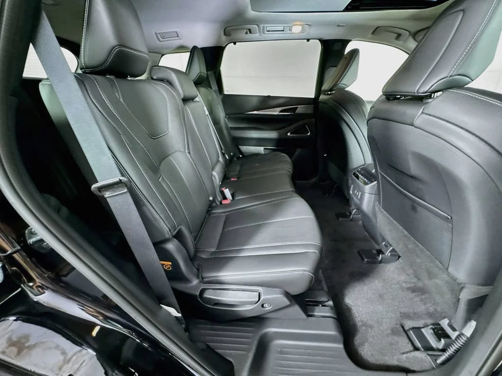 Certified Used 2026 Black INFINITI LUXE image 39
